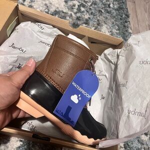 Jambu waterproof bots for kids